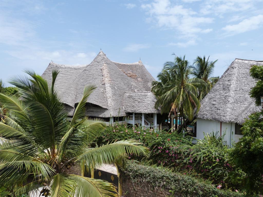 Aquarius Club Hotel Watamu Bagian luar foto